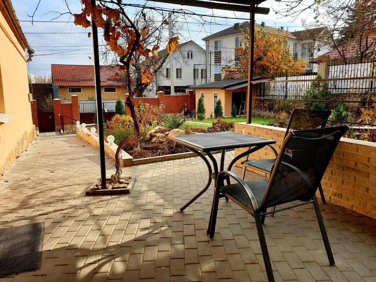 Slovac House With A Garden And Fireplace Chisinau Exterior foto